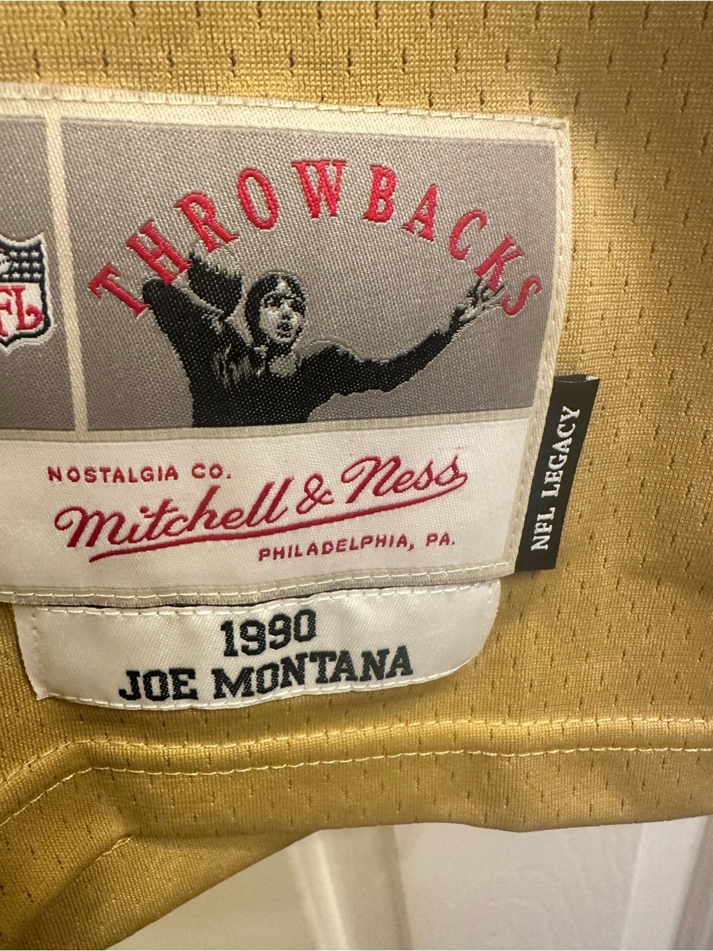 NFL Youth Size 40-medium Split Red & Gold Football Jersey Top-1990 Joe Montana - Picture 3 of 4